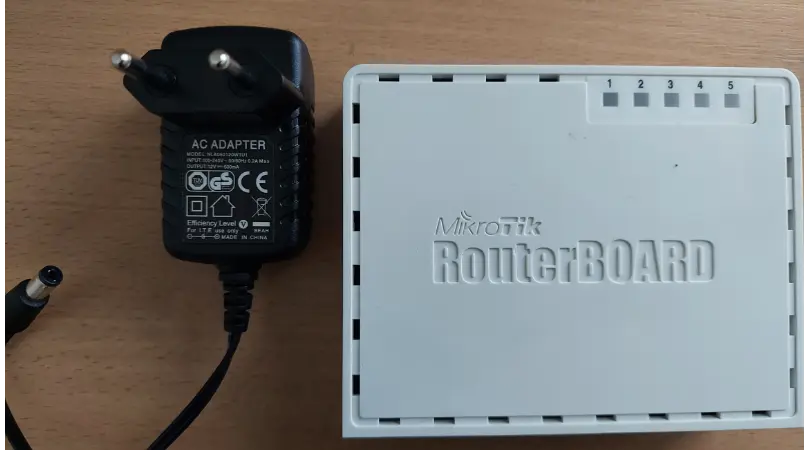 Mikrotic routerboard 750