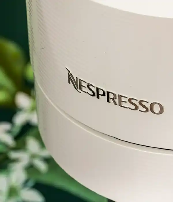 СТОК Капсульна кавомашина Nespresso Vertuo Next D